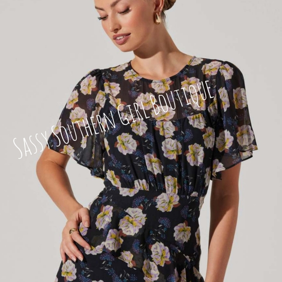 🆕⭐ASTR The Label Midnight Floral Midi Dress - Picture 7 of 15